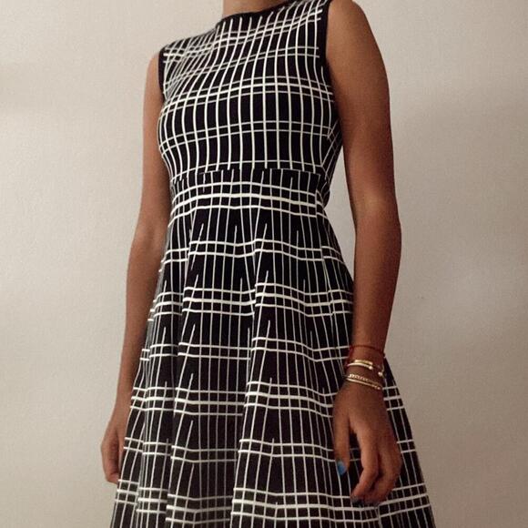 Zara Woman Women's Dress Size S Black White Grid Skater Structured Stretch Dress - Picture 2 of 5